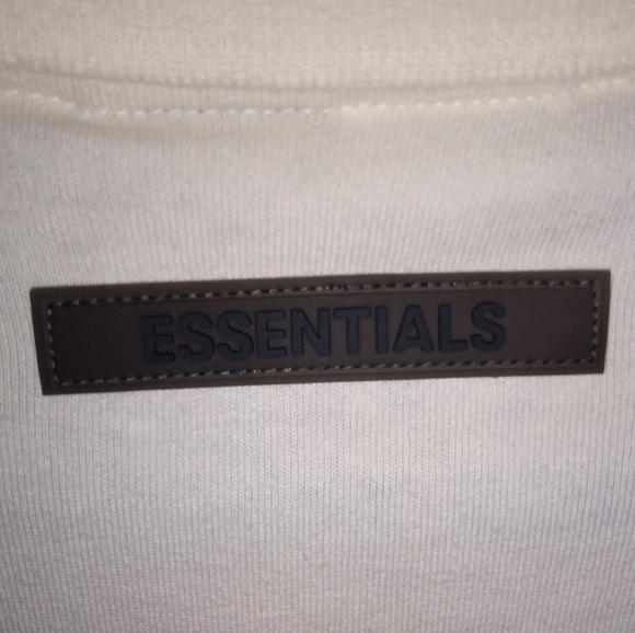 Fear of God Essentials Mens Polo Cream - Picture 3 of 4